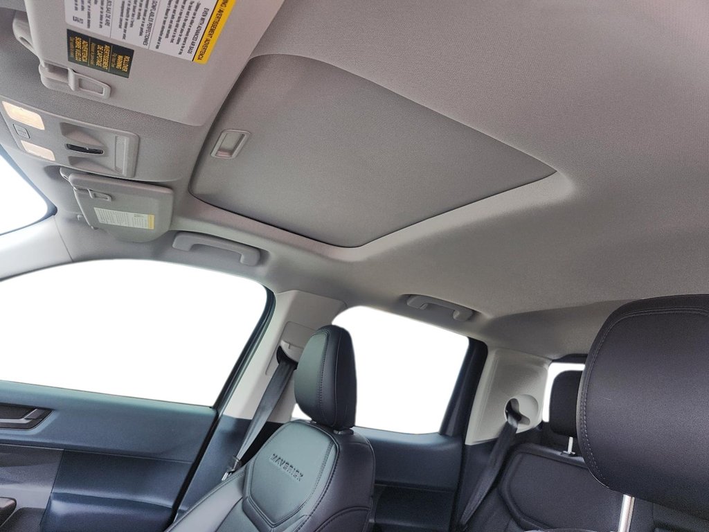 2025 Ford Maverick LARIAT AWD SuperCrew in Brantford, Ontario - 15 - w1024h768px