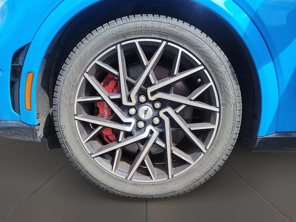 2022 Ford Mustang Mach-e GT AWD in Brantford, Ontario - 7 - w1024h768px