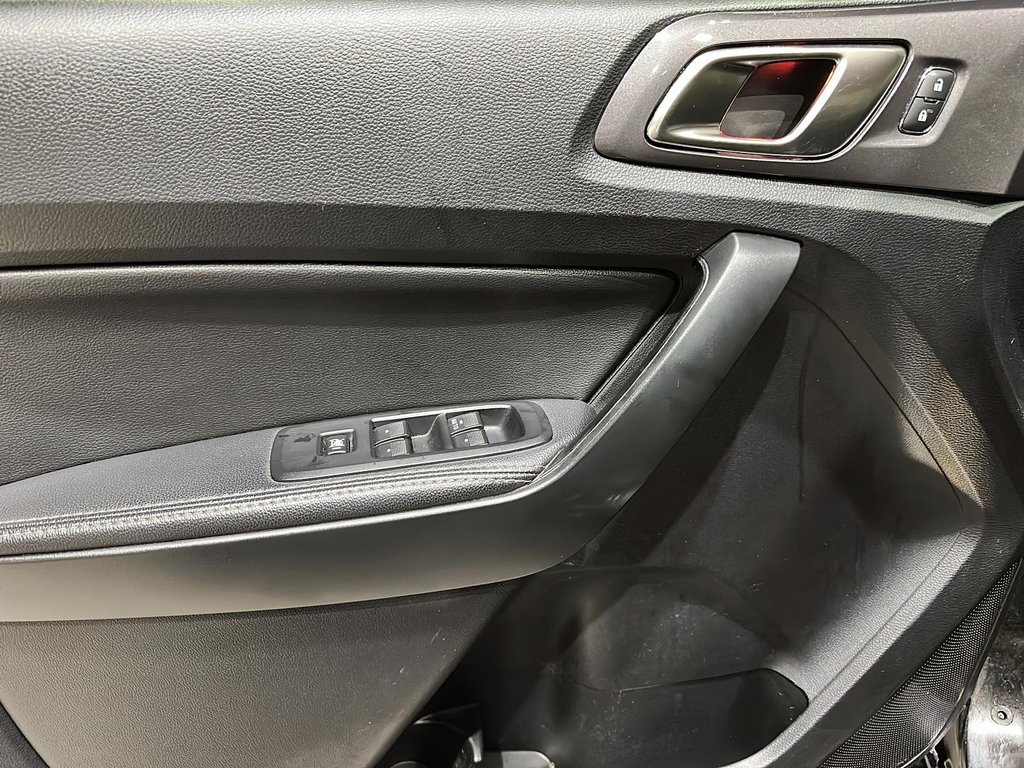 2020 Ford Ranger 4x4 Supercrew Lariat 126wb in Brantford, Ontario - 10 - w1024h768px