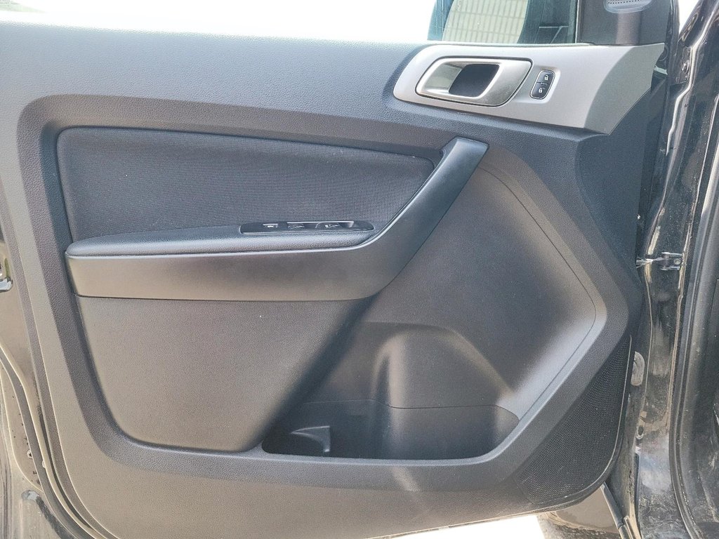 2020 Ford Ranger 4x4 Supercab XLT 126wb in Brantford, Ontario - 10 - w1024h768px