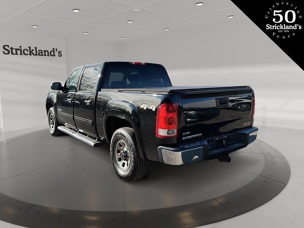 2011  Sierra 1500 SL Crew Cab Short Box 4WD 1SF in Brantford, Ontario - 4 - w1024h768px