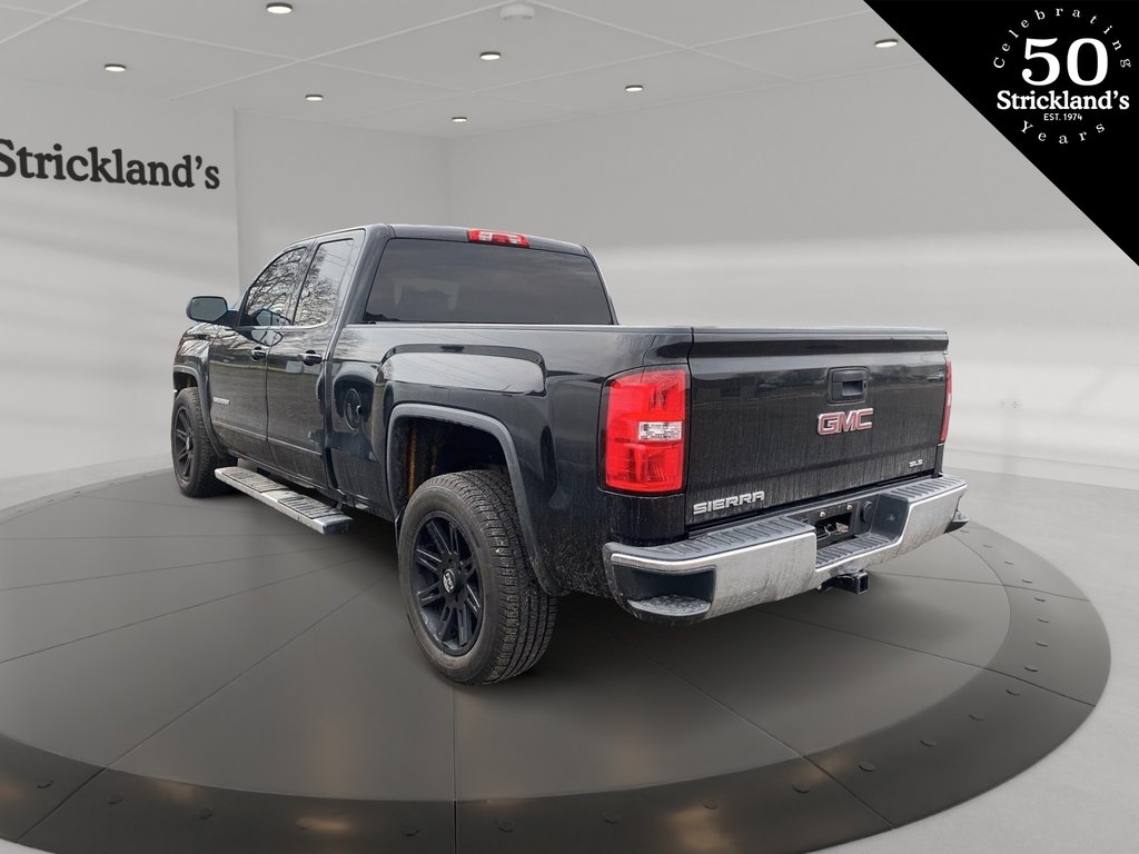 2016  Sierra 1500 Double 4x4 SLE / Standard Box in Brantford, Ontario - 4 - w1024h768px