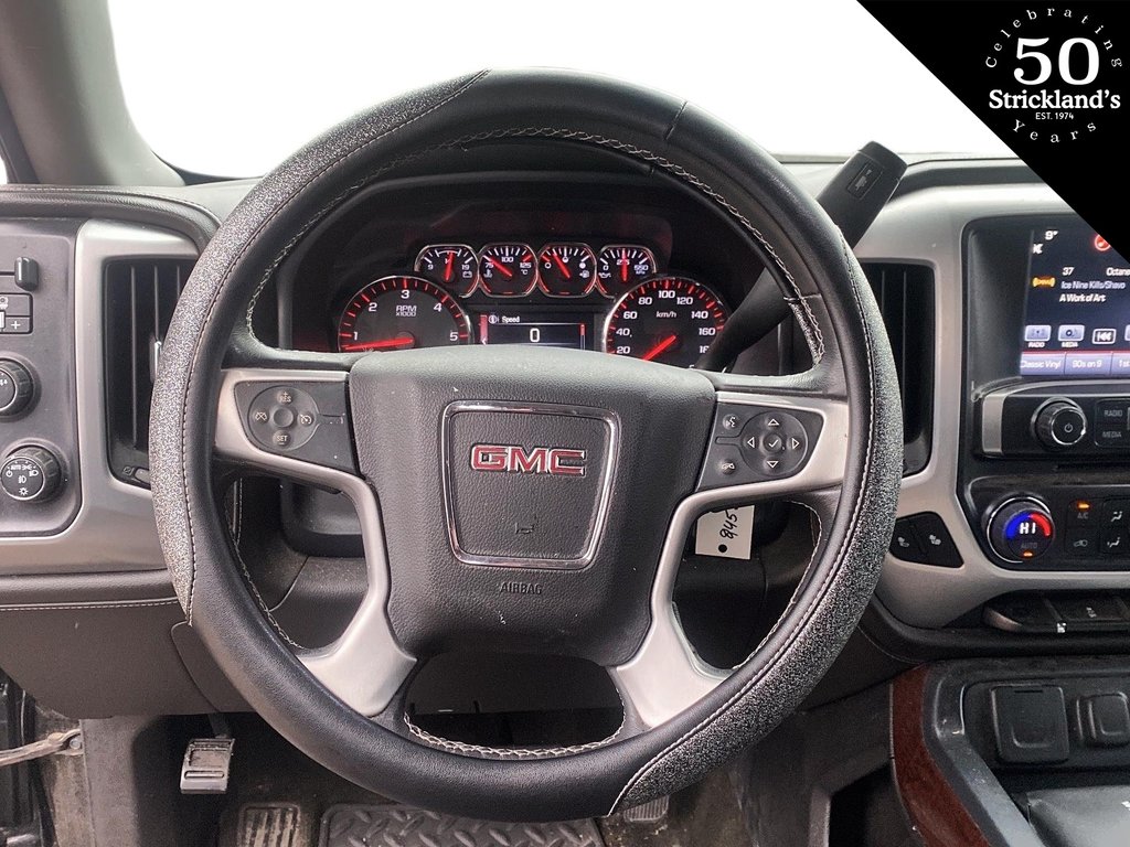 2016  Sierra 1500 Double 4x4 SLE / Standard Box in Brantford, Ontario - 9 - w1024h768px