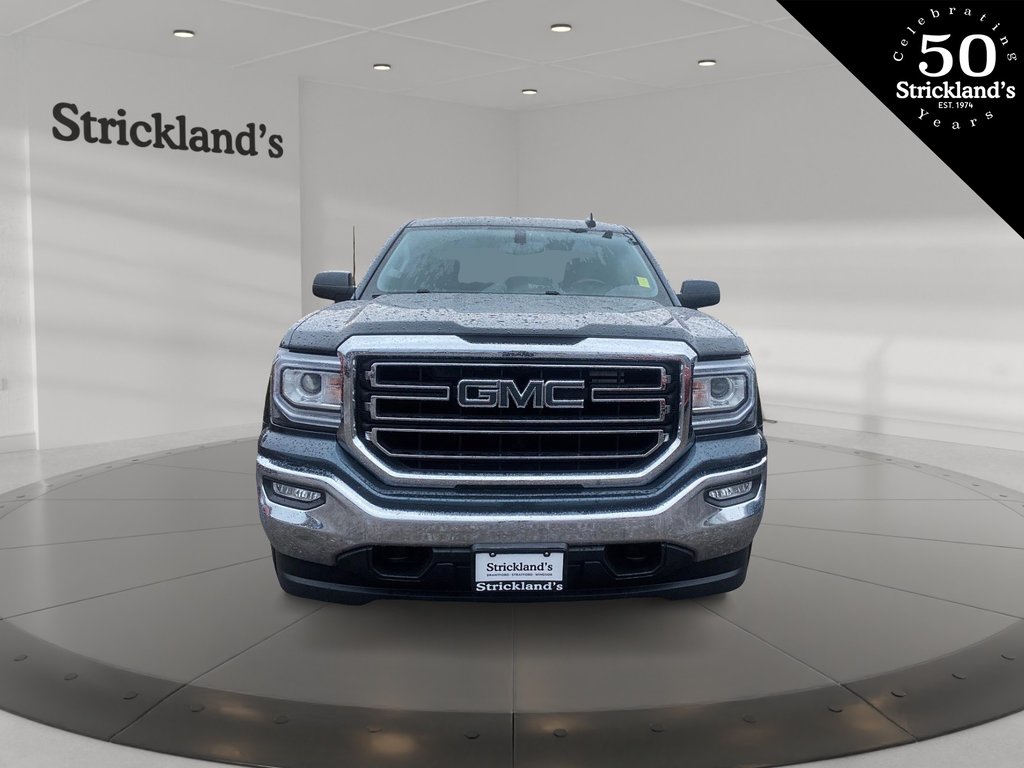 2018  Sierra 1500 Crew 4x4 SLE / Short Box in Brantford, Ontario - 2 - w1024h768px