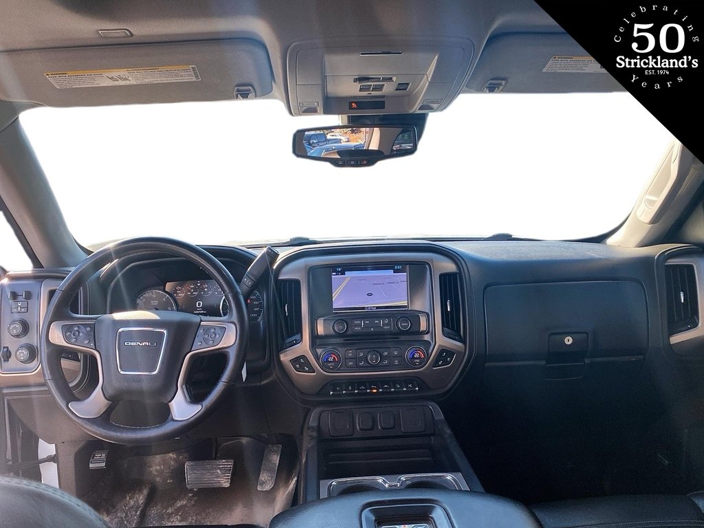 2018  Sierra 1500 Crew 4x4 Denali / Short Box in Stratford, Ontario - 8 - w1024h768px