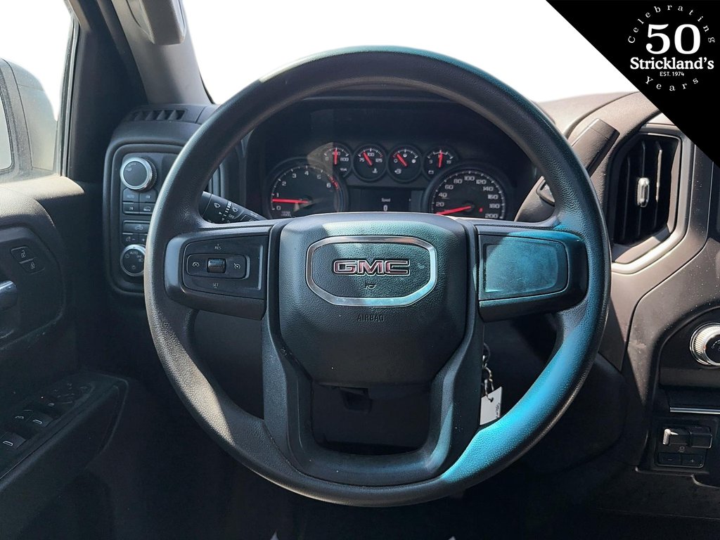 2020  Sierra 1500 Crew Cab 4x4 Base Short Box in Stratford, Ontario - 7 - w1024h768px