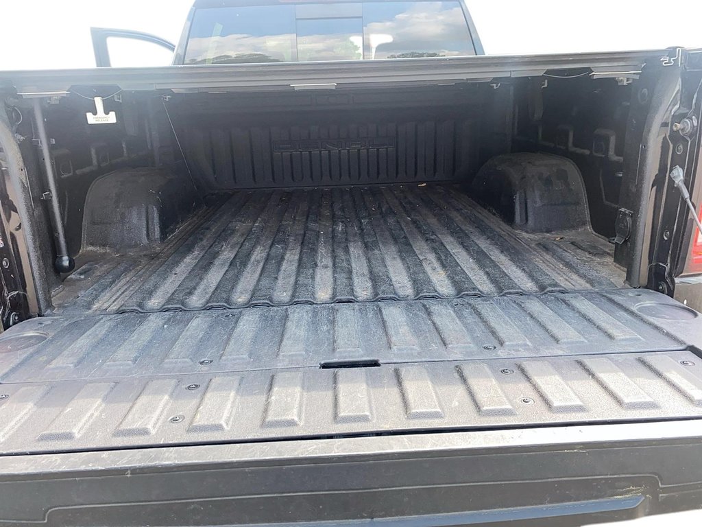 2020 GMC Sierra 1500 Crew Cab 4x4 Denali Short Box in Brantford, Ontario - 16 - w1024h768px