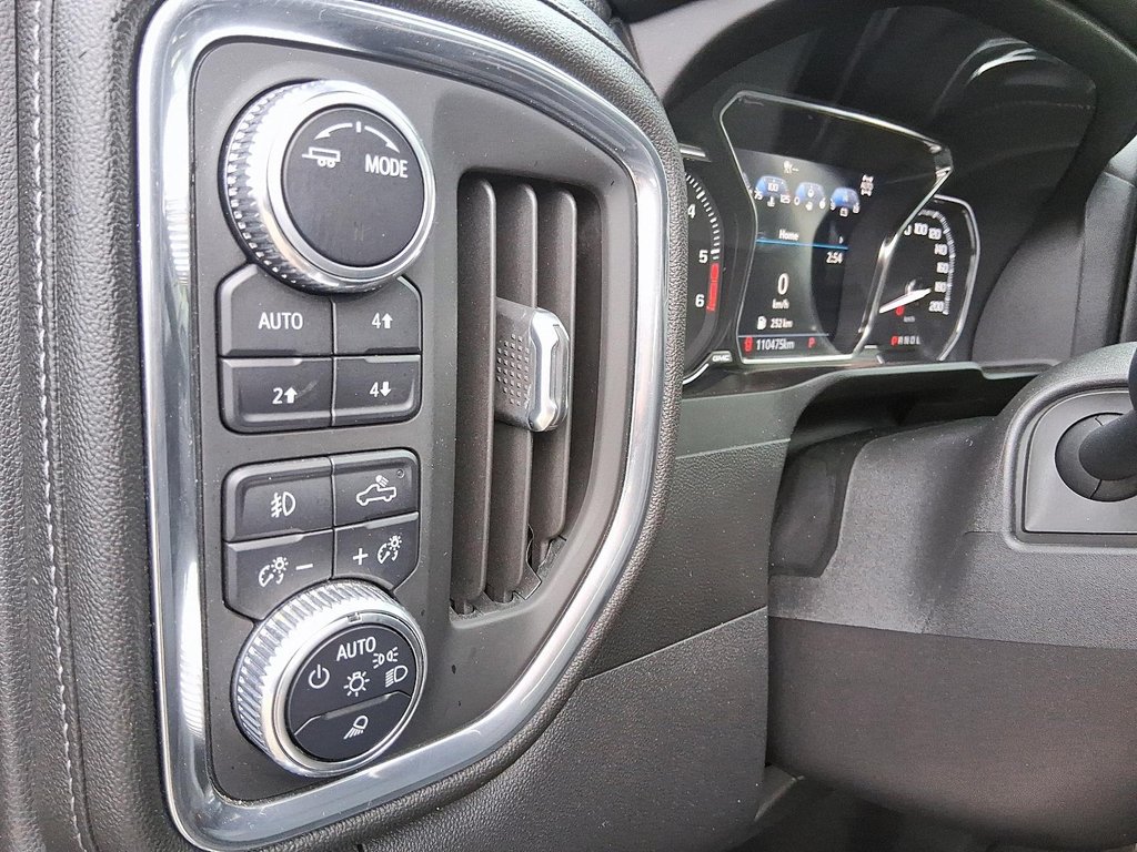 2021 GMC Sierra 1500 Crew Cab 4x4 Denali Short Box in Brantford, Ontario - 18 - w1024h768px