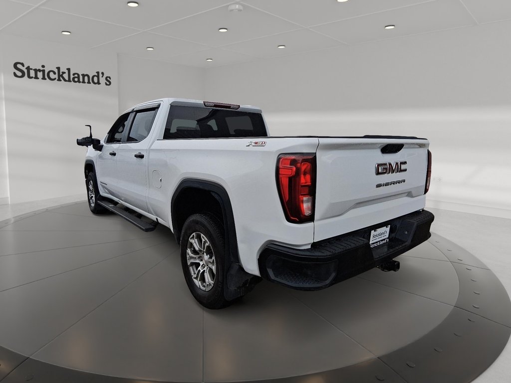 2023 GMC Sierra 1500 Crew Cab 4x4 PRO Standard Box in Stratford, Ontario - 4 - w1024h768px
