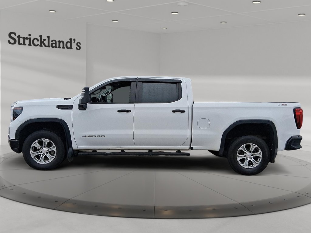 2023 GMC Sierra 1500 Crew Cab 4x4 PRO Standard Box in Stratford, Ontario - 5 - w1024h768px