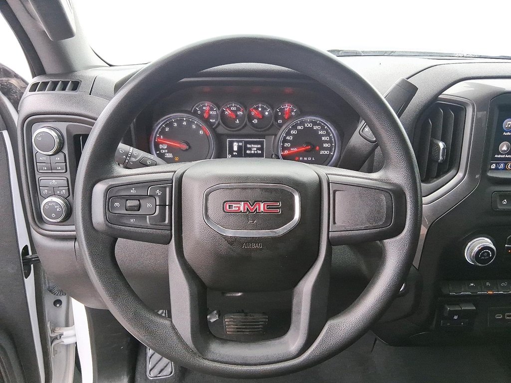 2023 GMC Sierra 1500 Crew Cab 4x4 PRO Standard Box in Stratford, Ontario - 13 - w1024h768px