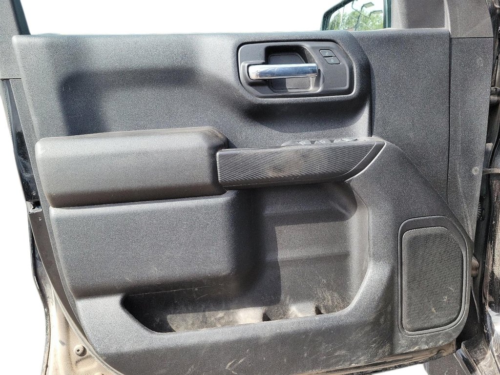 2023 GMC Sierra 1500 Double Cab 4x4 PRO Standard Box in Brantford, Ontario - 9 - w1024h768px