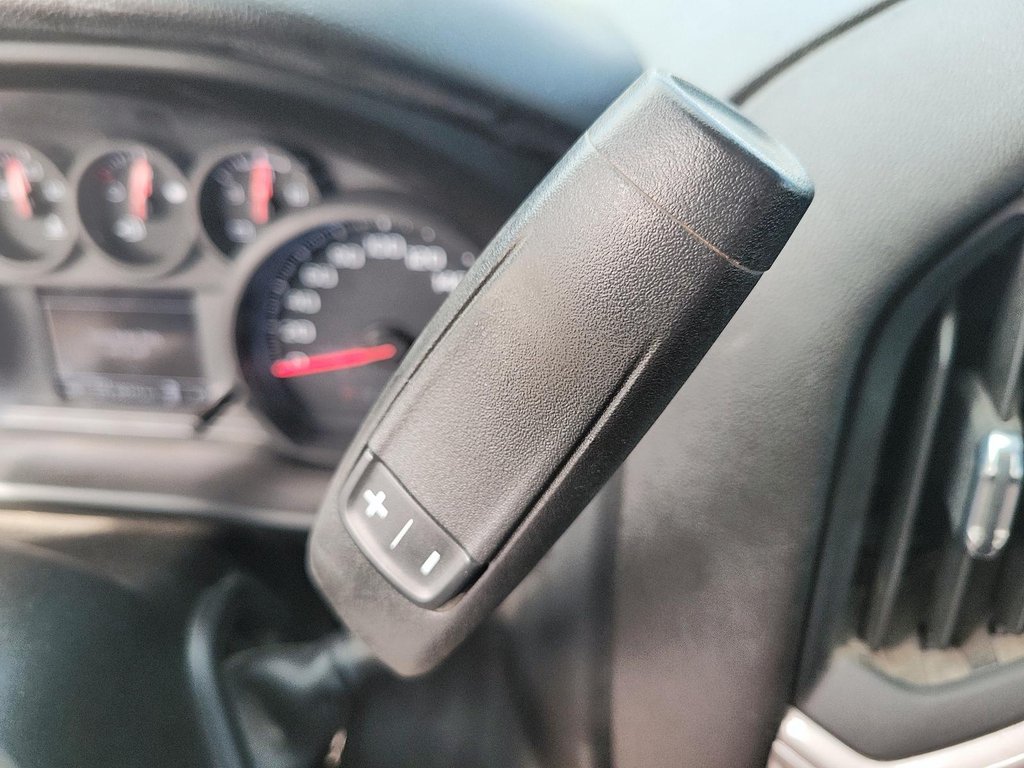 2023 GMC Sierra 1500 Double Cab 4x4 PRO Standard Box in Brantford, Ontario - 13 - w1024h768px