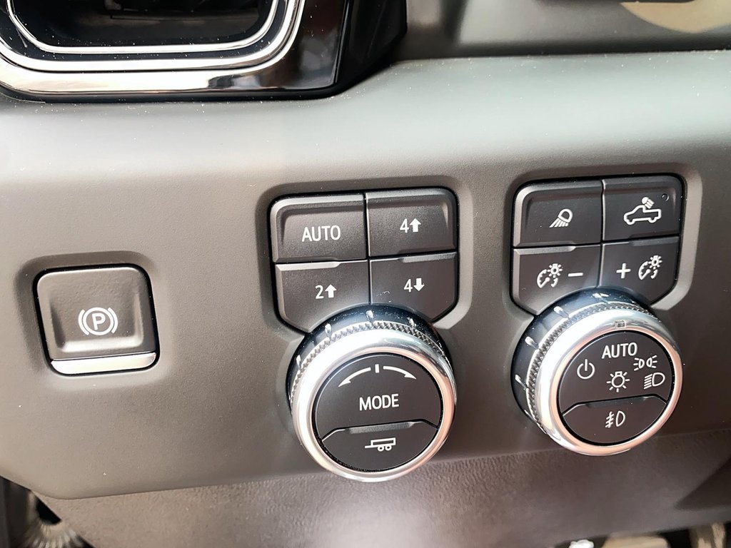 2024 GMC Sierra 1500 Crew Cab Short Box 4-Wheel Drive AT4X in Brantford, Ontario - 15 - w1024h768px