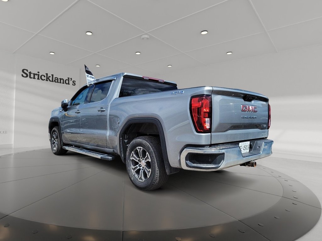 2024 GMC Sierra 1500 Crew Cab Short Box 4-Wheel Drive SLE in Brantford, Ontario - 4 - w1024h768px
