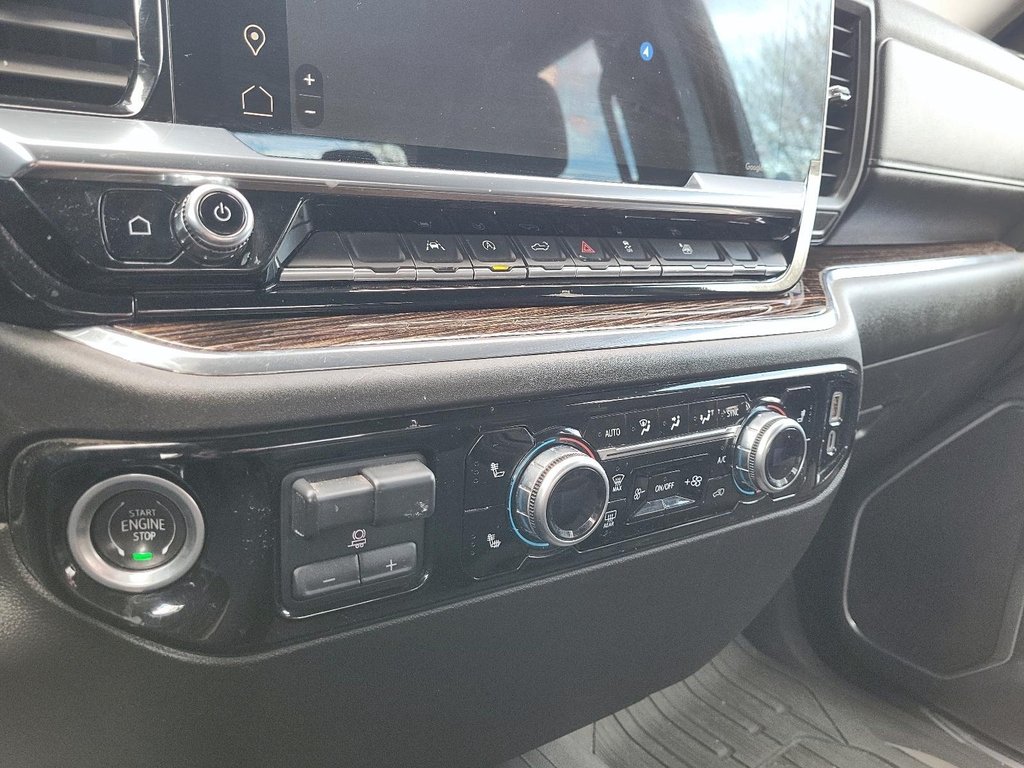 2024 GMC Sierra 1500 Crew Cab Short Box 4-Wheel Drive SLE in Brantford, Ontario - 19 - w1024h768px