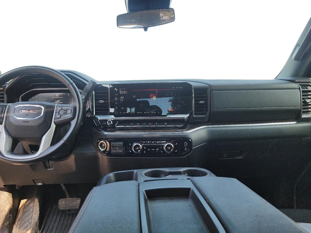 2024 GMC Sierra 1500 Crew Cab Short Box 4-Wheel Drive SLE in Brantford, Ontario - 9 - w1024h768px