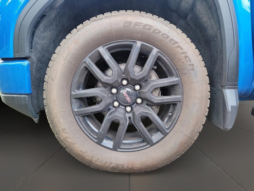 2024 GMC Sierra 1500 Crew Cab Standard Box 4-Wheel Drive Elevation in Brantford, Ontario - 6 - w1024h768px