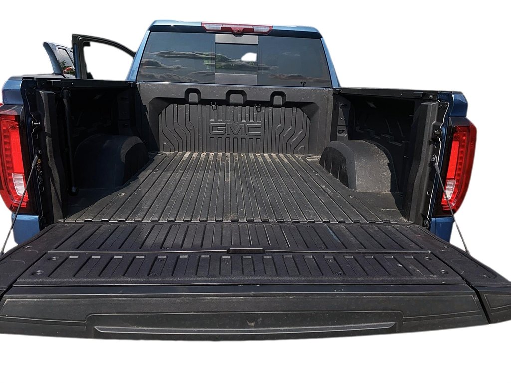 2025 GMC Sierra 1500 Crew Cab Short Box 4-Wheel Drive Denali in Brantford, Ontario - 16 - w1024h768px