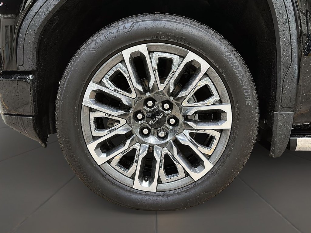 2025 GMC Sierra 1500 Crew Cab Short Box 4-Wheel Drive Denali Ultimate in Brantford, Ontario - 7 - w1024h768px