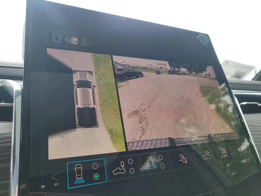 2025 GMC Sierra EV e4WD Crew Cab MAX Range Denali in Brantford, Ontario - 17 - w1024h768px