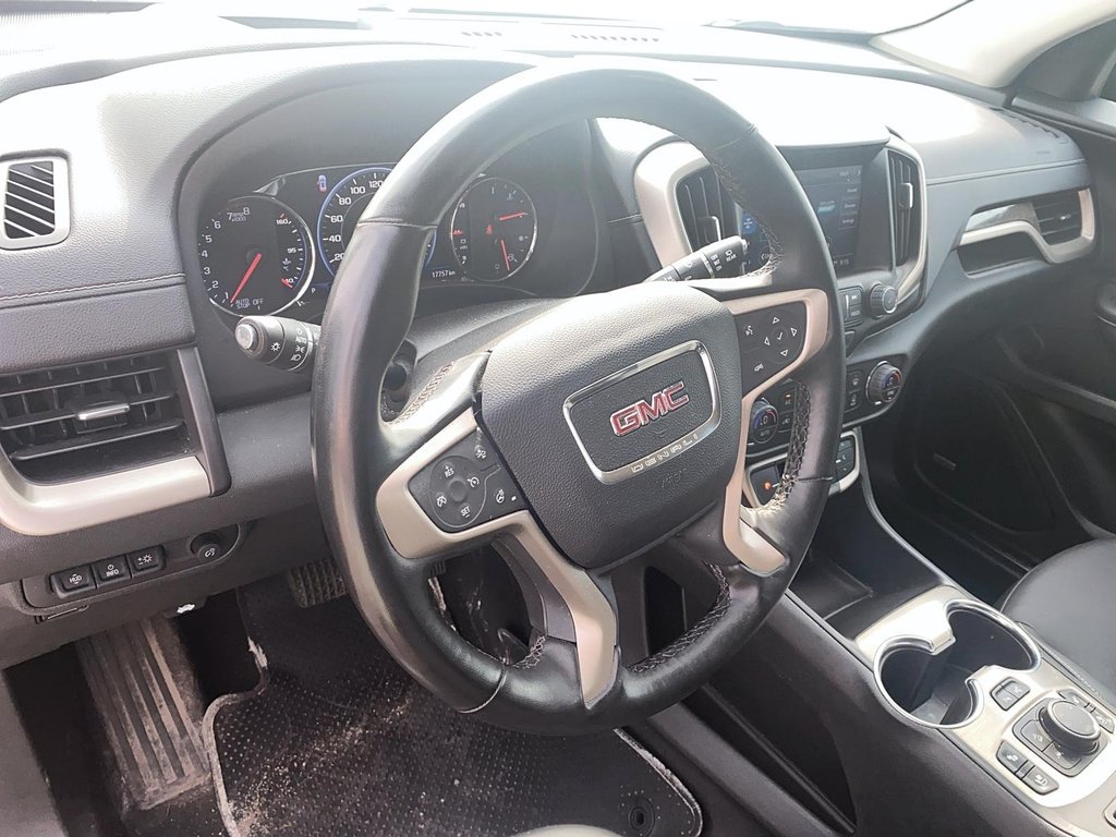 2023 GMC Terrain Denali AWD in Stratford, Ontario - 10 - w1024h768px