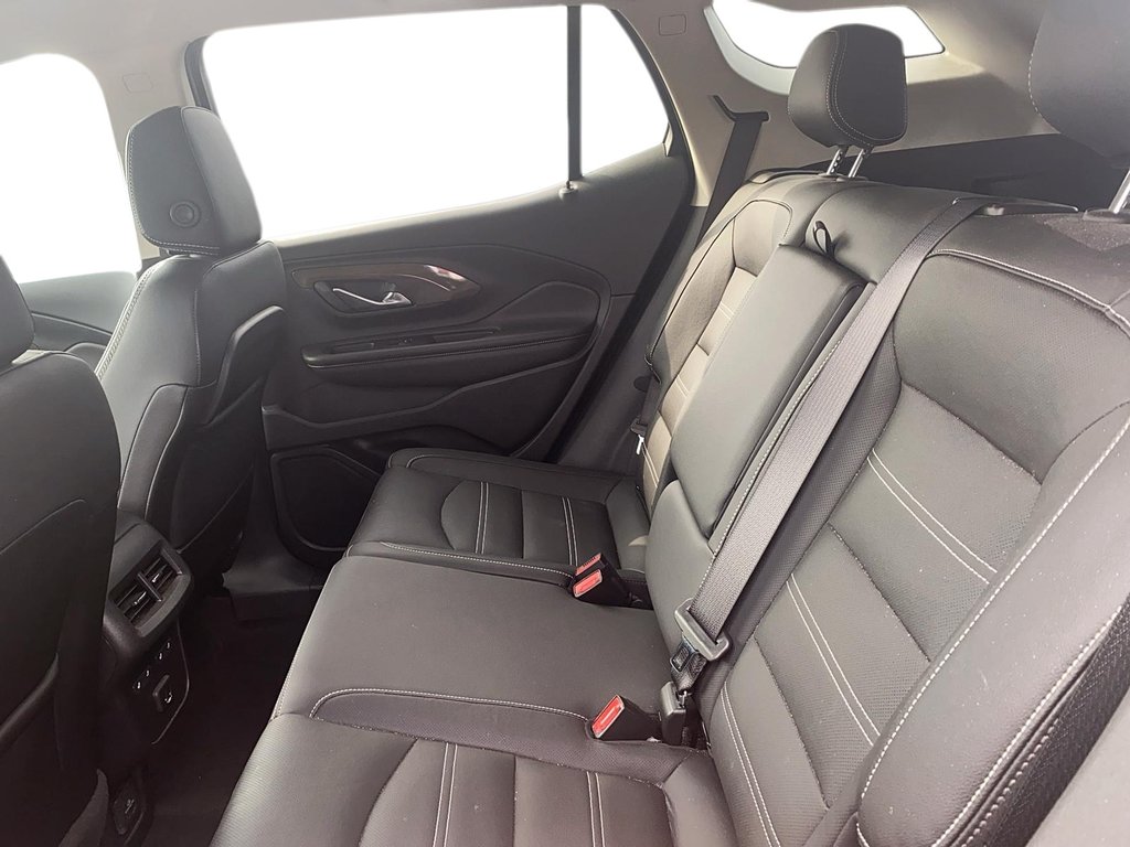 2023 GMC Terrain Denali AWD in Stratford, Ontario - 21 - w1024h768px