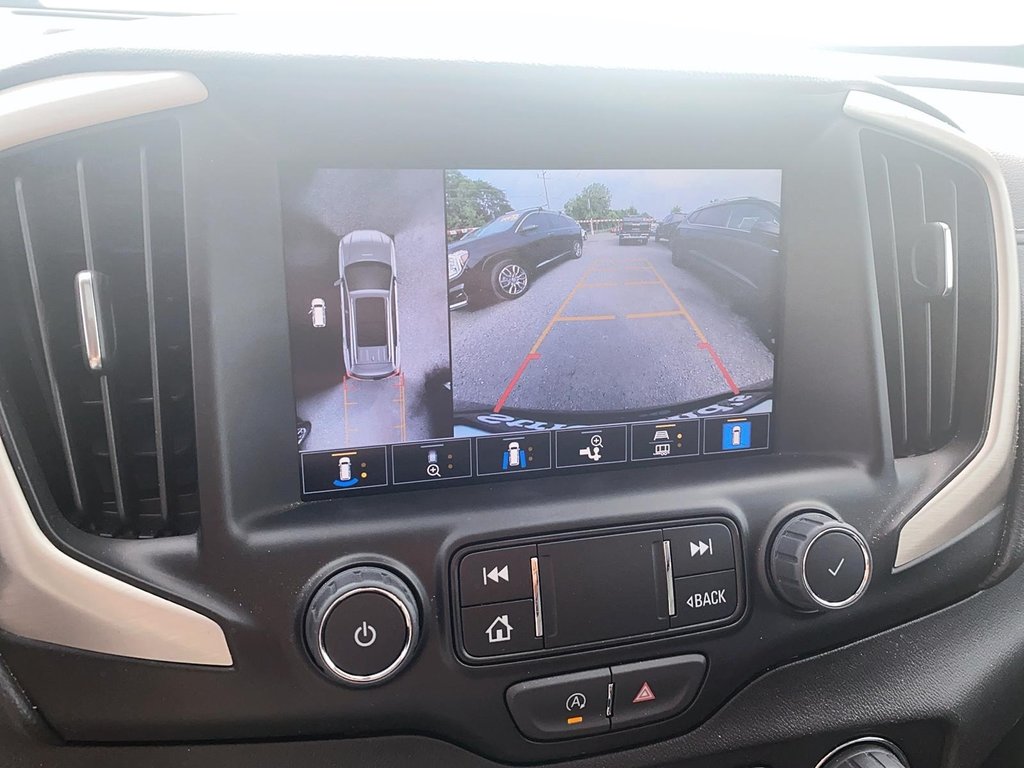 2023 GMC Terrain Denali AWD in Stratford, Ontario - 18 - w1024h768px