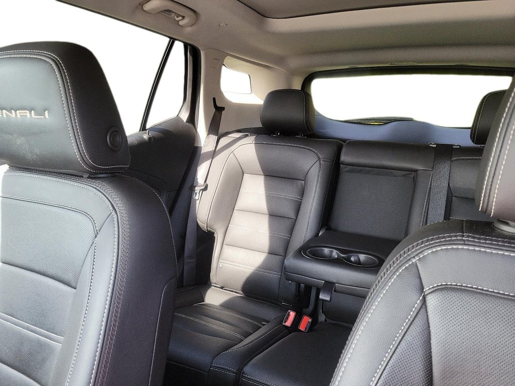2023 GMC Terrain Denali AWD in Brantford, Ontario - 14 - w1024h768px