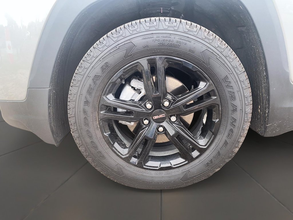 2024 GMC Terrain AWD AT4 in Brantford, Ontario - 7 - w1024h768px