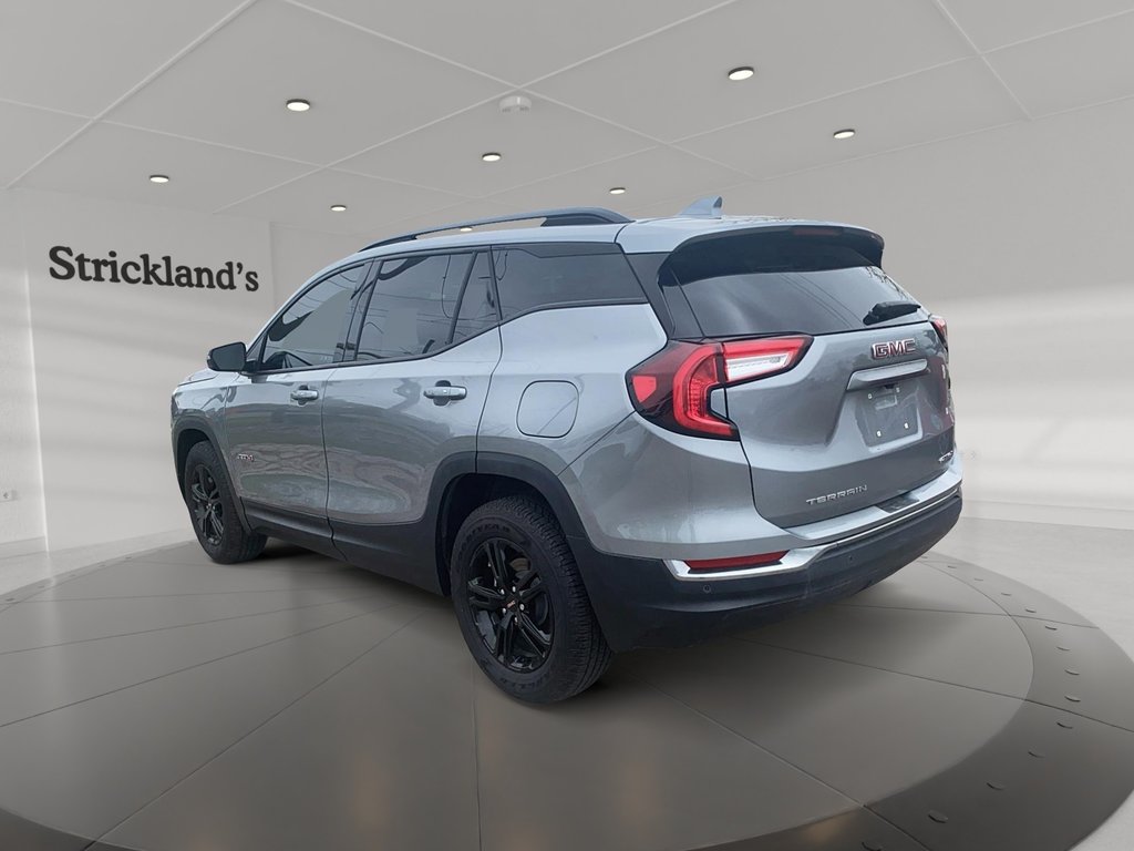 2024 GMC Terrain AWD AT4 in Brantford, Ontario - 4 - w1024h768px