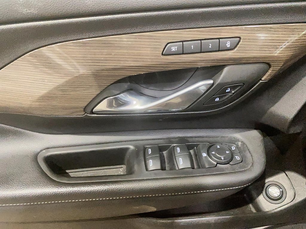 2024 GMC Terrain AWD Denali in Stratford, Ontario - 10 - w1024h768px