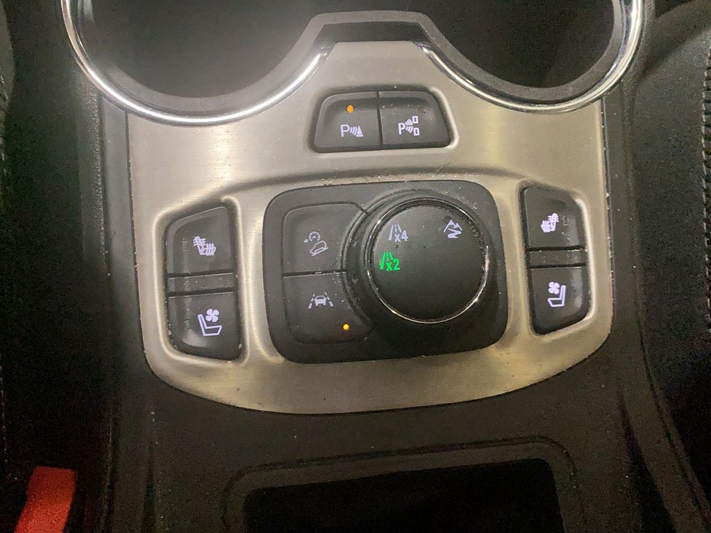 2024 GMC Terrain AWD Denali in Stratford, Ontario - 15 - w1024h768px