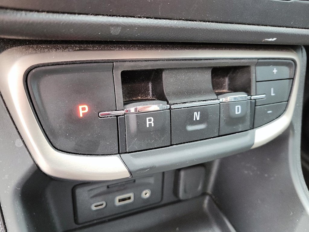 2024 GMC Terrain AWD Denali in Brantford, Ontario - 14 - w1024h768px