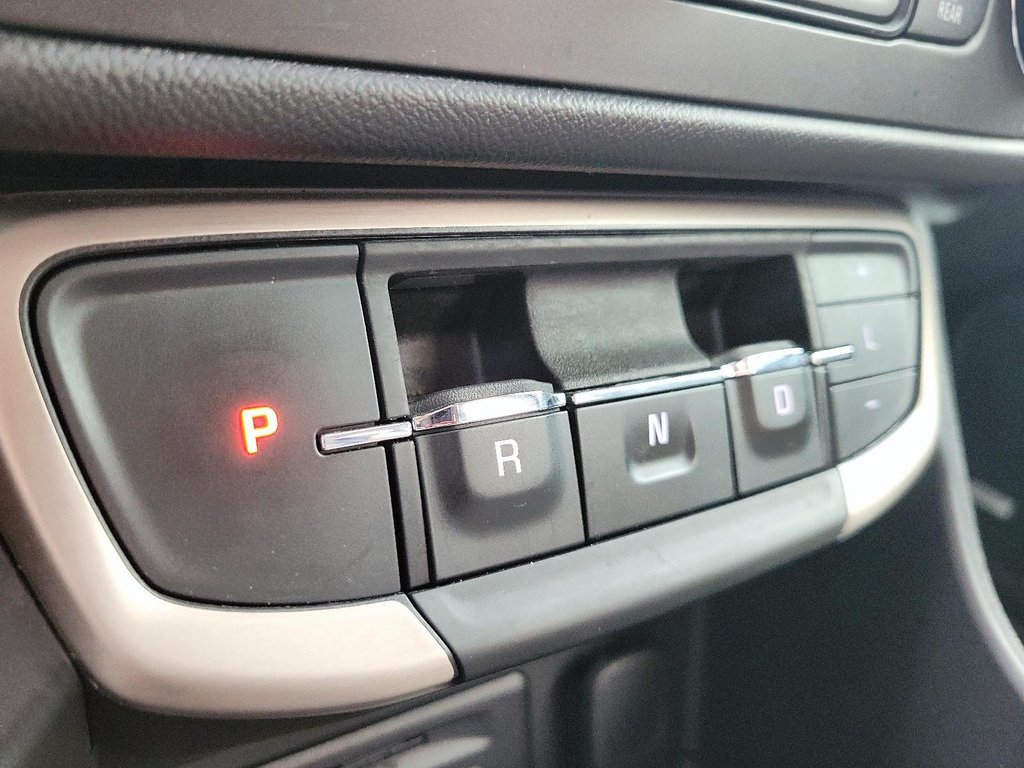 2024 GMC Terrain AWD Denali in Brantford, Ontario - 14 - w1024h768px