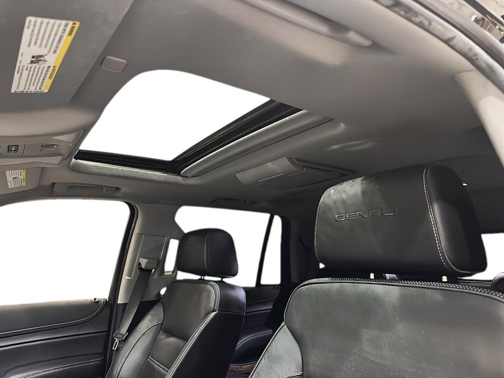 2020 GMC Yukon 4x4 Denali in Brantford, Ontario - 16 - w1024h768px