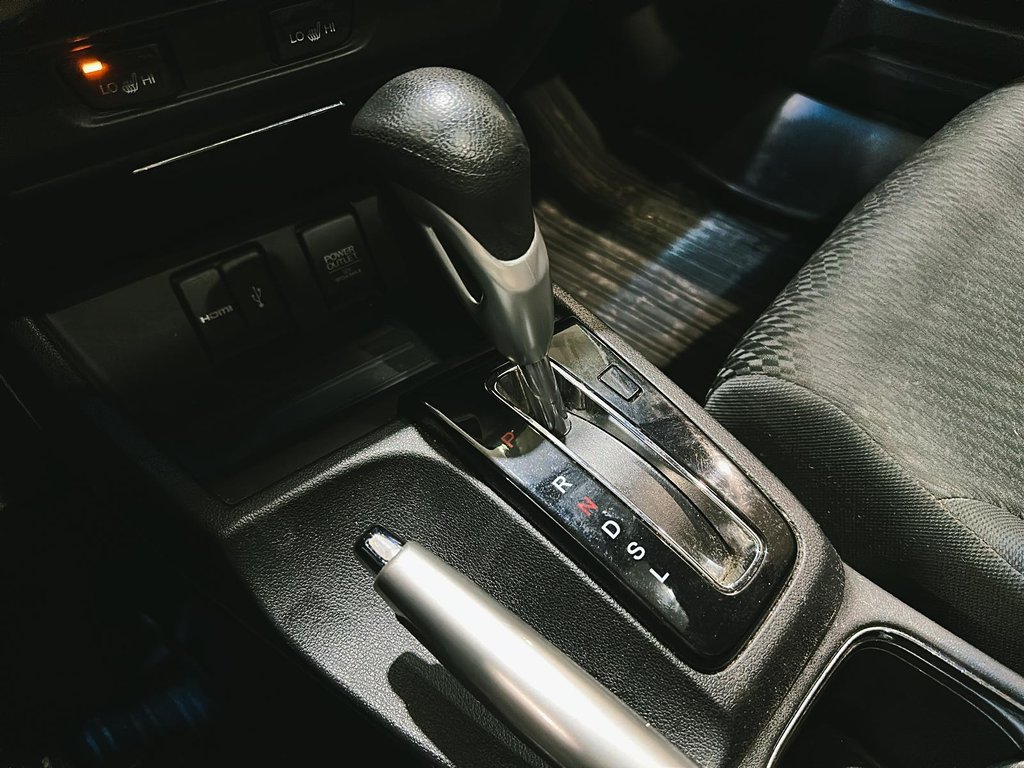 2015 Honda Civic Sedan EX CVT in Stratford, Ontario - 15 - w1024h768px