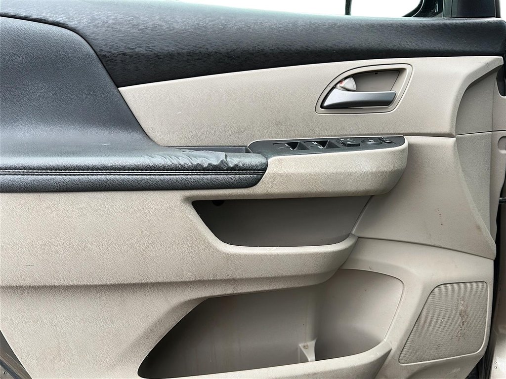 2012 Honda Odyssey EX in Brantford, Ontario - 10 - w1024h768px
