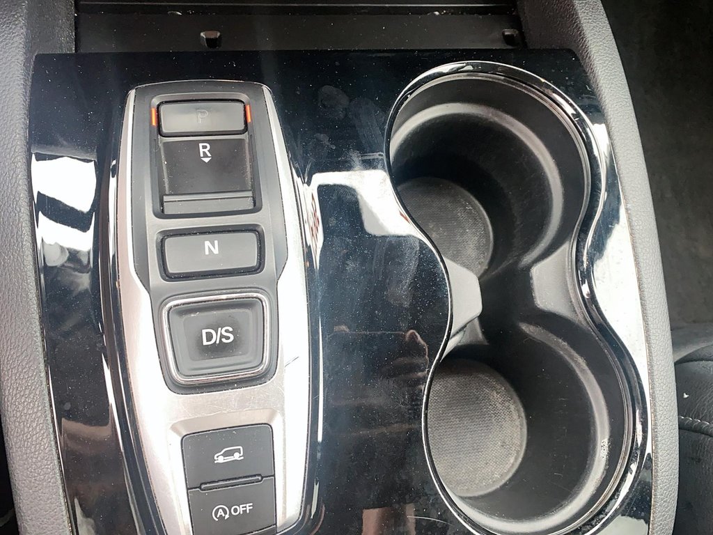 2016 Honda Pilot Touring 9AT AWD in Brantford, Ontario - 14 - w1024h768px