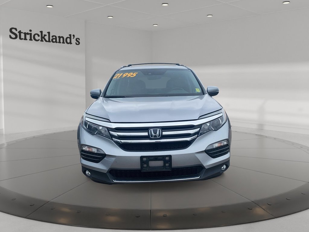 2016 Honda Pilot Touring 9AT AWD in Brantford, Ontario - 2 - w1024h768px