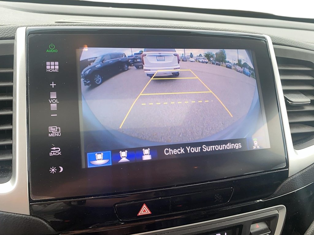 2016 Honda Pilot Touring 9AT AWD in Brantford, Ontario - 17 - w1024h768px