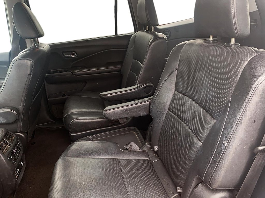 2016 Honda Pilot Touring 9AT AWD in Brantford, Ontario - 21 - w1024h768px