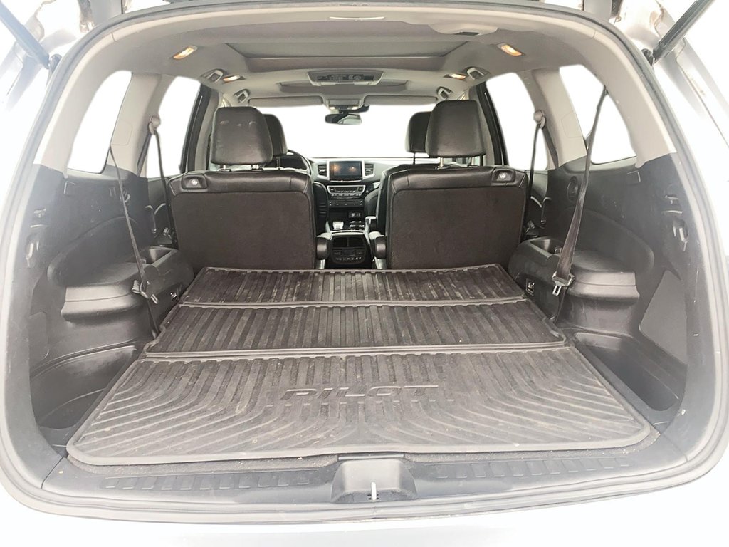 2016 Honda Pilot Touring 9AT AWD in Brantford, Ontario - 6 - w1024h768px