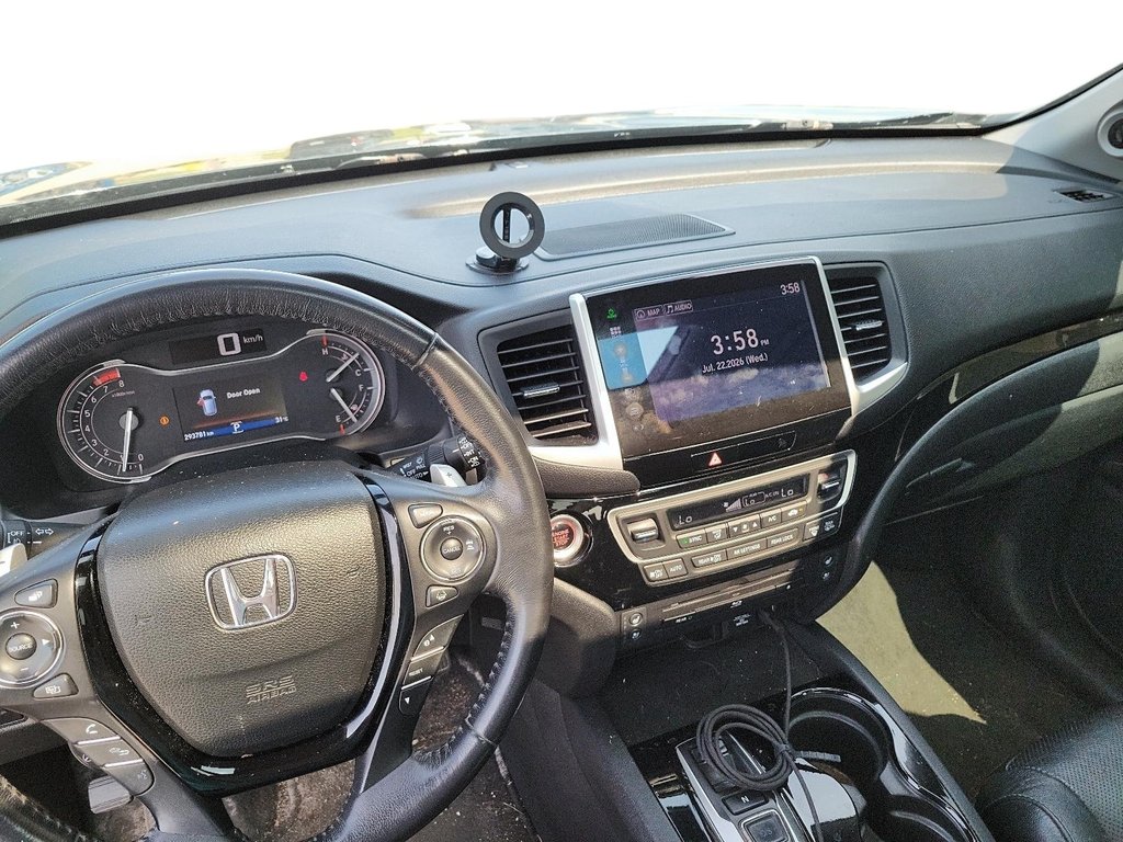 2016 Honda Pilot Touring 9AT AWD in Brantford, Ontario - 13 - w1024h768px