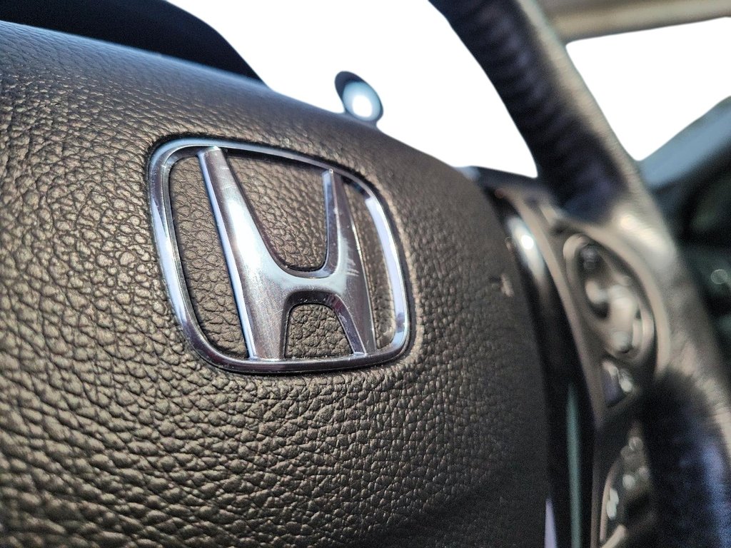 2016 Honda Pilot Touring 9AT AWD in Brantford, Ontario - 18 - w1024h768px