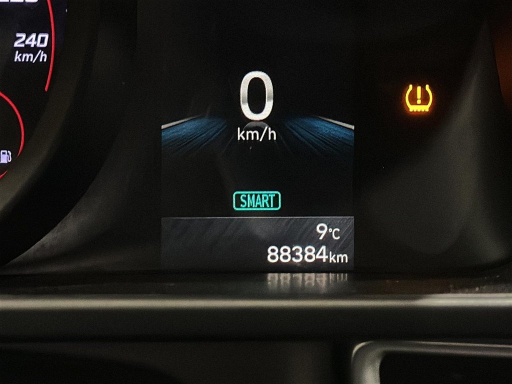 2023 Hyundai Elantra Sedan Preferred IVT in Brantford, Ontario - 12 - w1024h768px