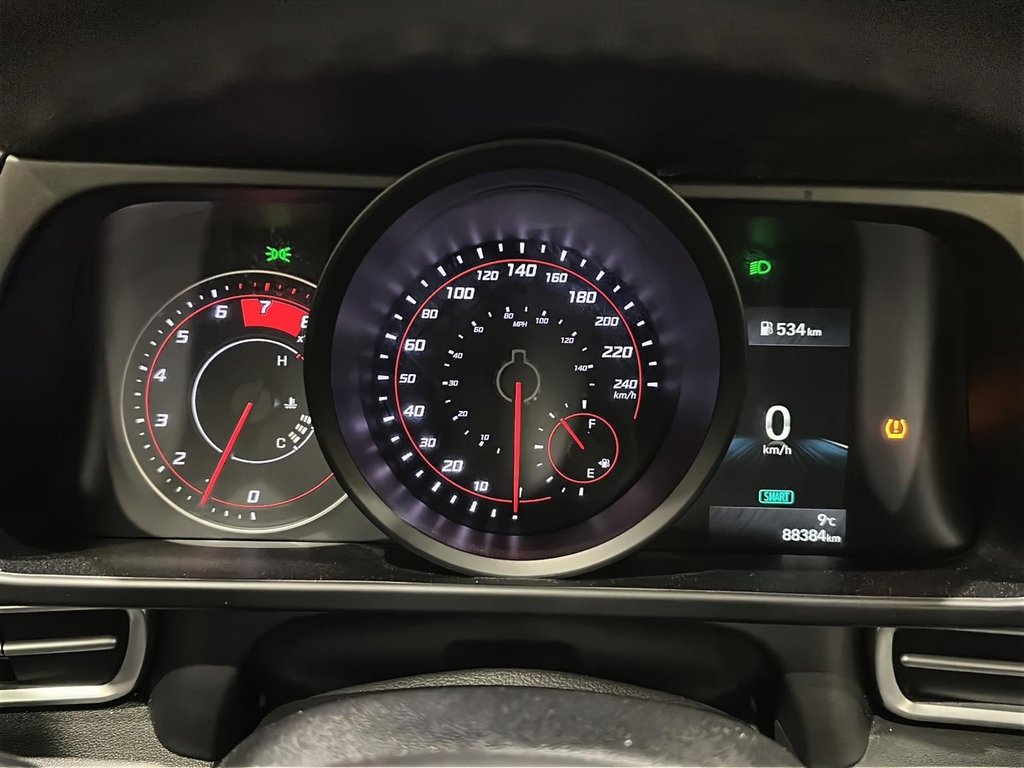 2023 Hyundai Elantra Sedan Preferred IVT in Brantford, Ontario - 13 - w1024h768px