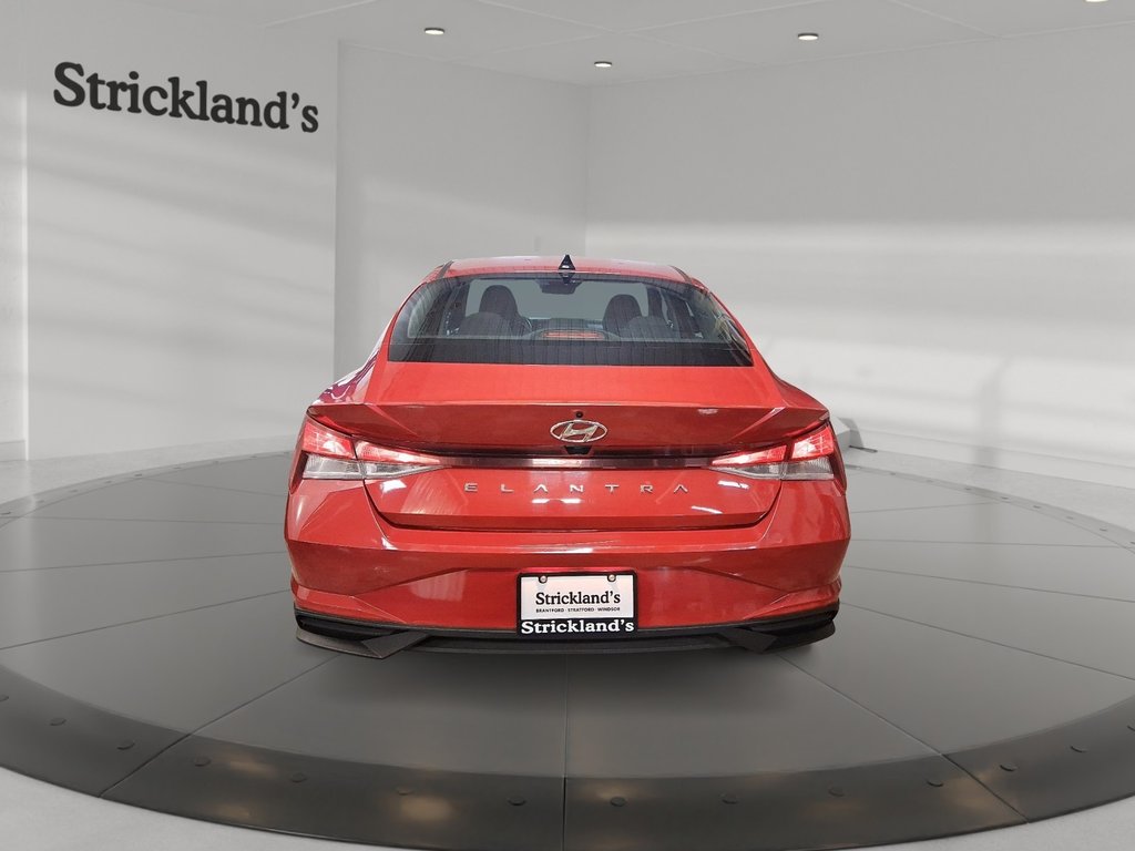 2023 Hyundai Elantra Sedan Preferred IVT in Brantford, Ontario - 3 - w1024h768px