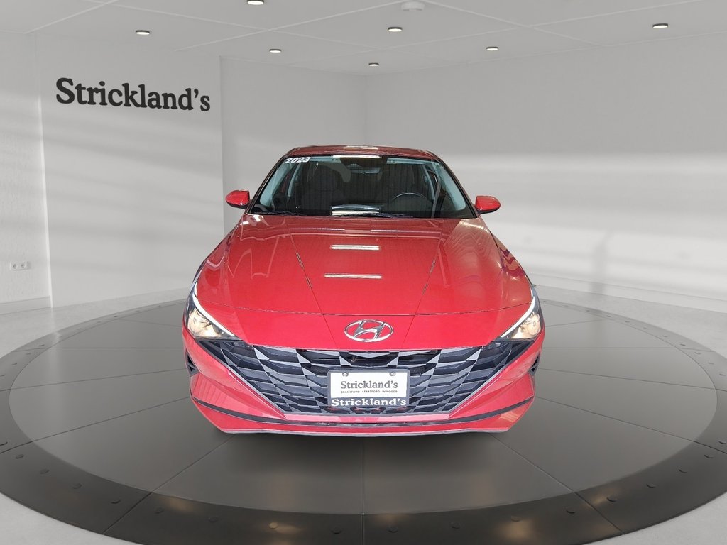 2023 Hyundai Elantra Sedan Preferred IVT in Brantford, Ontario - 2 - w1024h768px