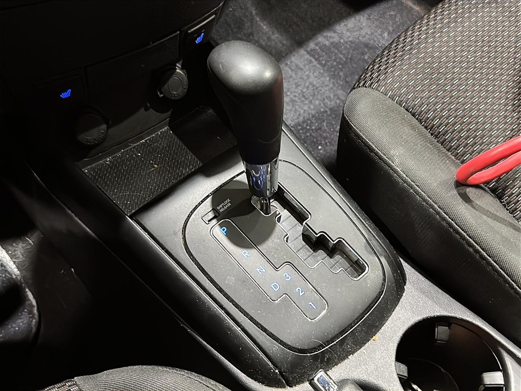 2012 Hyundai Elantra Touring GL at in Stratford, Ontario - 14 - w1024h768px